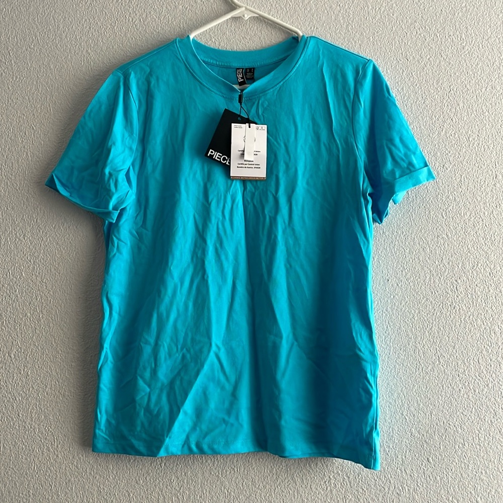 Pieces Blue T-shirt size S new with tags